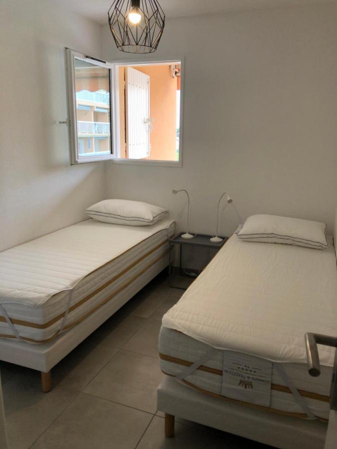 Apartment Newly Renovated Aircond-Wifi-Pool-Sea View-150M To Beaches- Сен-Агулф Екстериор снимка